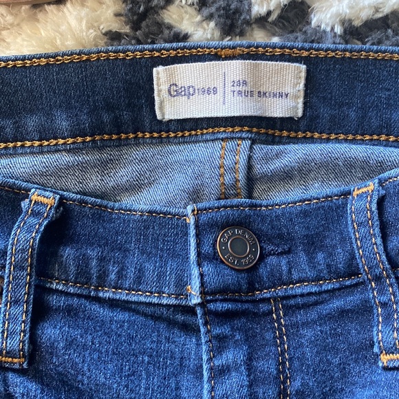 Gap True Skinny Jeans - Picture 2 of 8